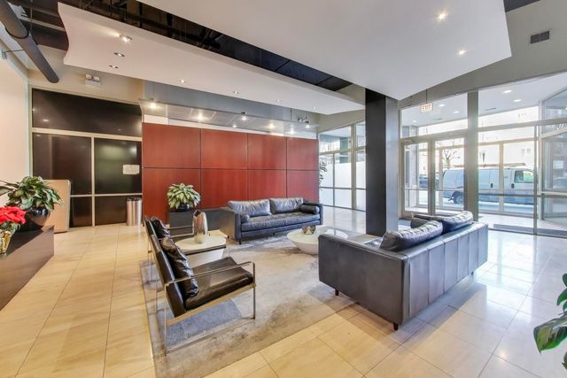 1001 W MADISON Street 704, Chicago, IL 60607