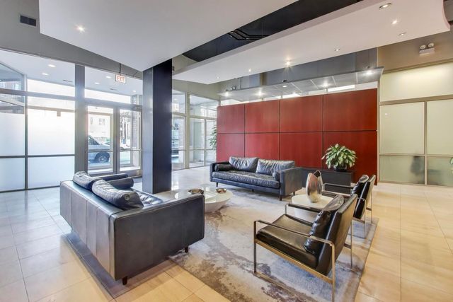 1001 W MADISON Street 704, Chicago, IL 60607