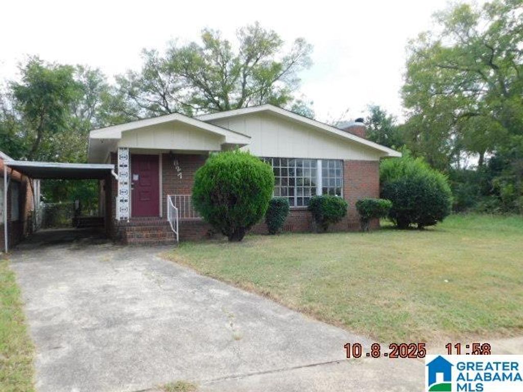 827 60TH STREET, Fairfield, AL 35064