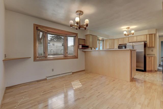 1508 N EUGENE STREET, Appleton, WI 54914