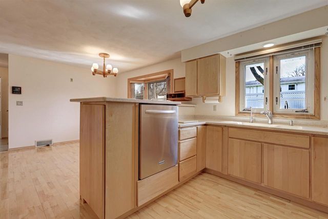 1508 N EUGENE STREET, Appleton, WI 54914