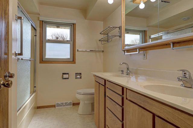 1508 N EUGENE STREET, Appleton, WI 54914