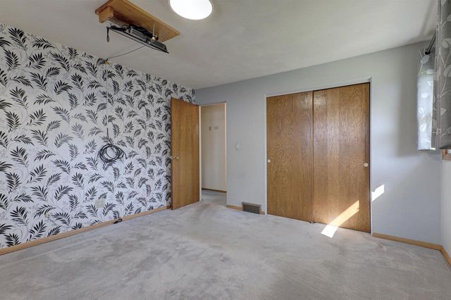 1508 N EUGENE STREET, Appleton, WI 54914
