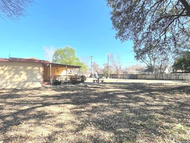 102 Audrey Alene Dr., San Antonio, TX 78216