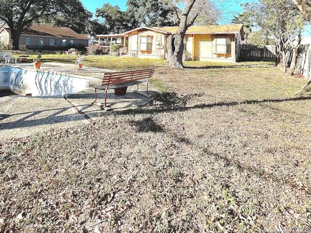 102 Audrey Alene Dr., San Antonio, TX 78216