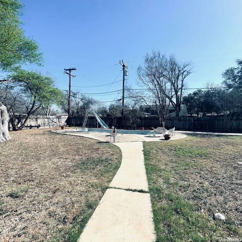 102 Audrey Alene Dr., San Antonio, TX 78216