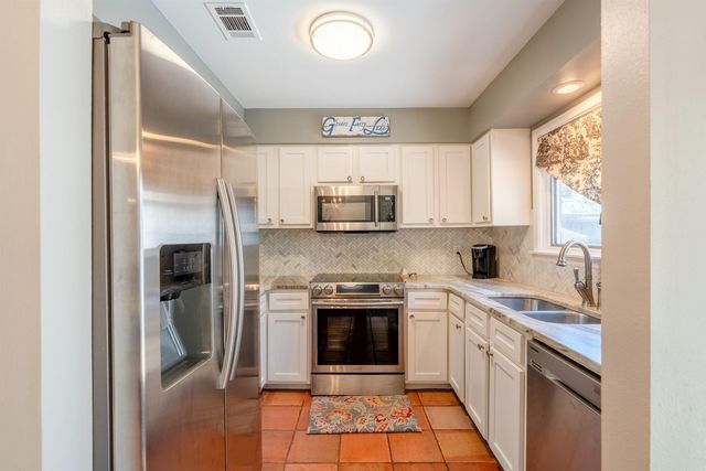 402 Orchard Court, Heber Springs, AR 72543