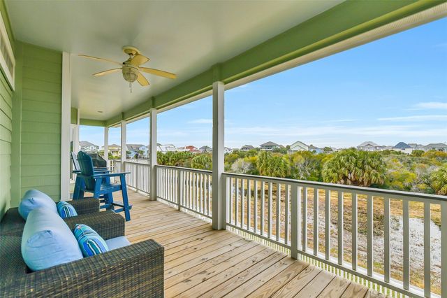 13602 Windlass Circle, Galveston, TX 77554