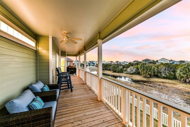 13602 Windlass Circle, Galveston, TX 77554