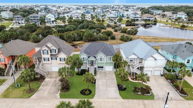13602 Windlass Circle, Galveston, TX 77554