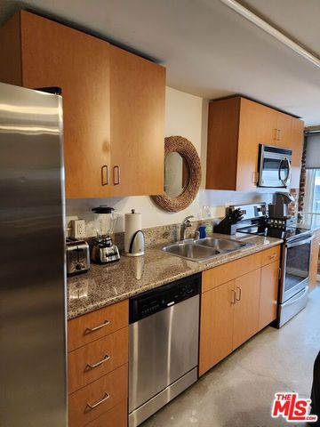 711 S Olive Street 203, Los Angeles, CA 90014