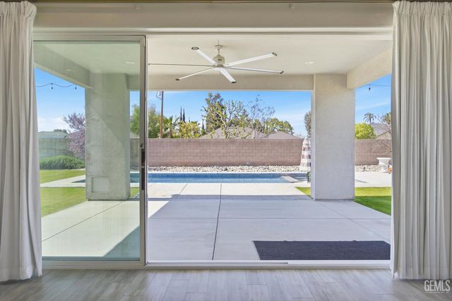 1509 Renoir Avenue, Bakersfield, CA 93314