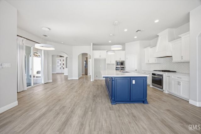 1509 Renoir Avenue, Bakersfield, CA 93314