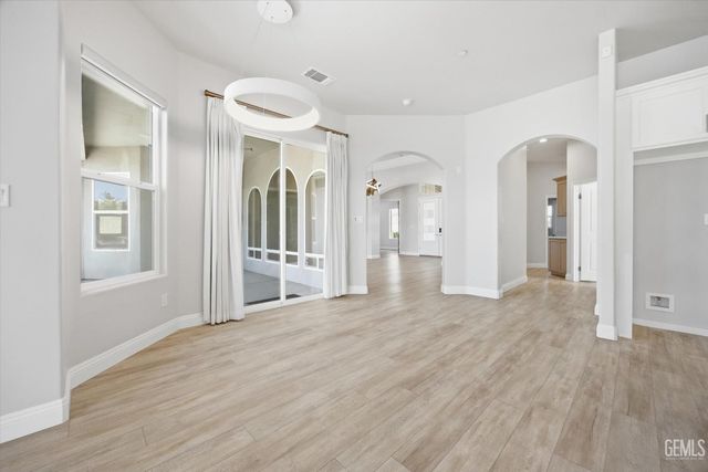 1509 Renoir Avenue, Bakersfield, CA 93314