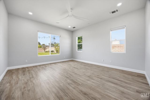 1509 Renoir Avenue, Bakersfield, CA 93314