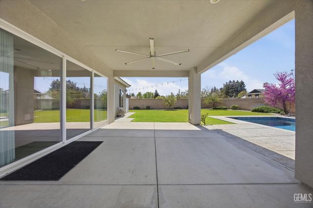 1509 Renoir Avenue, Bakersfield, CA 93314