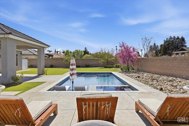 1509 Renoir Avenue, Bakersfield, CA 93314