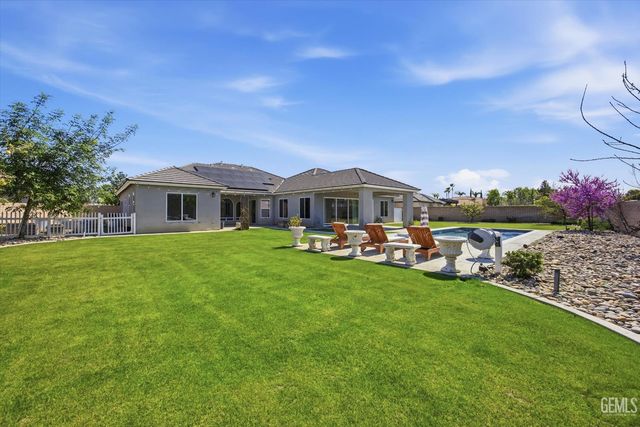 1509 Renoir Avenue, Bakersfield, CA 93314