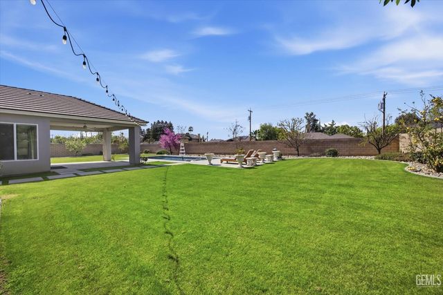 1509 Renoir Avenue, Bakersfield, CA 93314