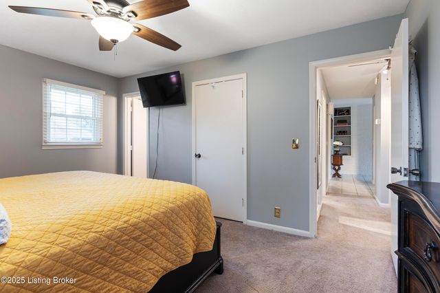 111 Hurstland Dr, Bardstown, KY 40004