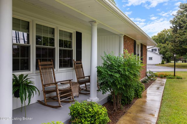 111 Hurstland Dr, Bardstown, KY 40004