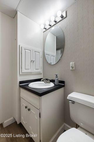 111 Hurstland Dr, Bardstown, KY 40004