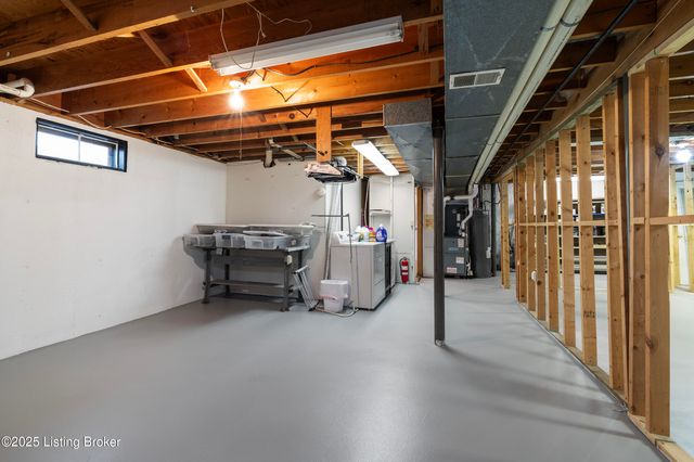 111 Hurstland Dr, Bardstown, KY 40004