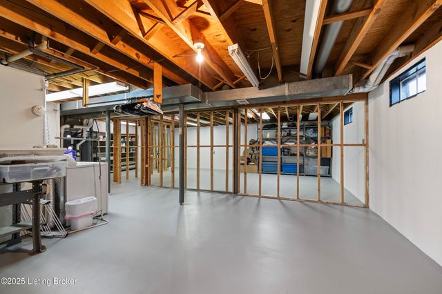 111 Hurstland Dr, Bardstown, KY 40004