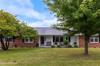 111 Hurstland Dr, Bardstown, KY 40004