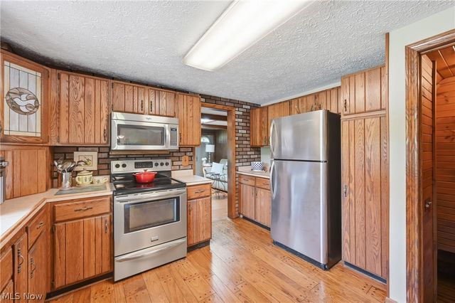 2258 Howland Wilson Road, Cortland, OH 44410