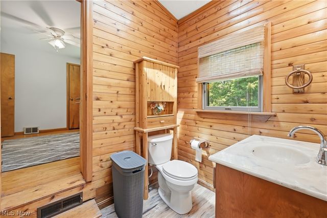 2258 Howland Wilson Road, Cortland, OH 44410