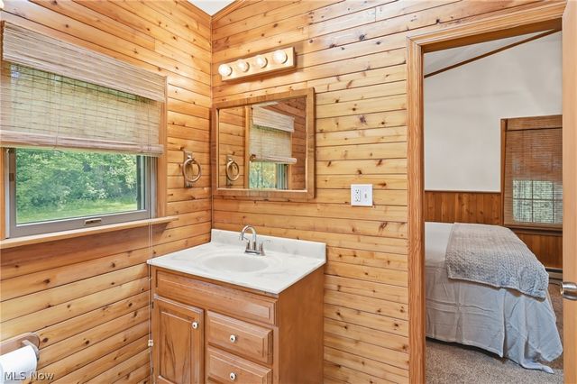 2258 Howland Wilson Road, Cortland, OH 44410