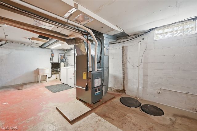 2258 Howland Wilson Road, Cortland, OH 44410