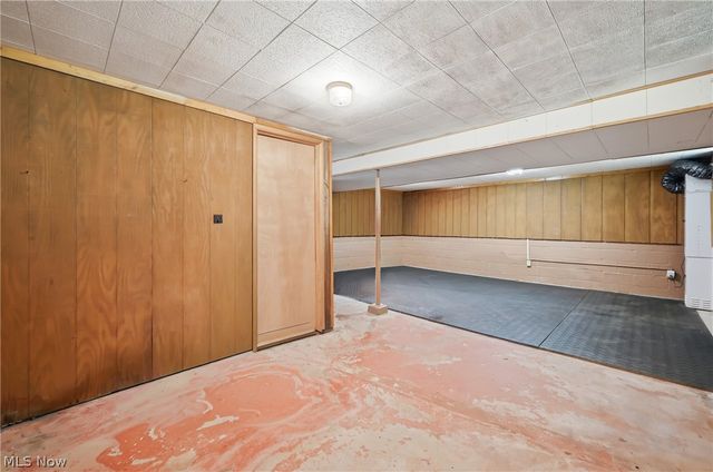 2258 Howland Wilson Road, Cortland, OH 44410