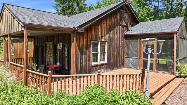 2258 Howland Wilson Road, Cortland, OH 44410