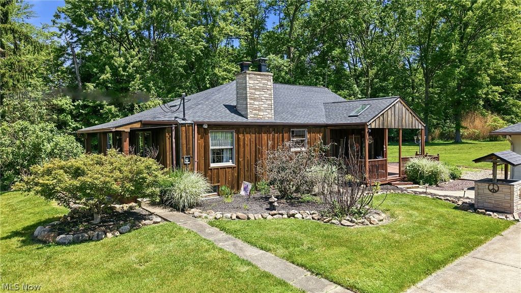 2258 Howland Wilson Road, Cortland, OH 44410