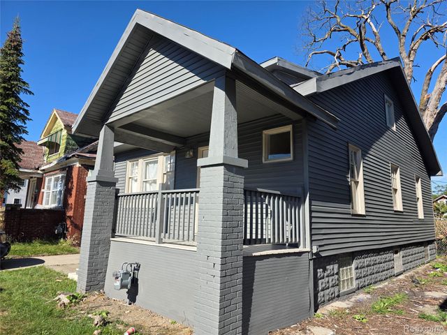 2530 Fullerton Street, Detroit, MI 48238