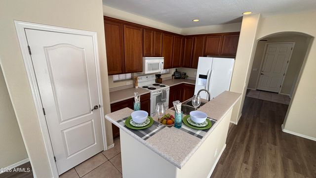 3899 S CRICKET Drive, Gilbert, AZ 85297
