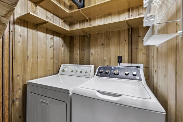 14527 Christie Lane, Truckee, CA 96161