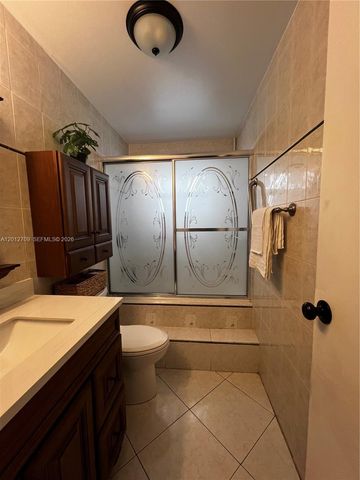 8350 NW 27th Pl, Sunrise, FL 33322