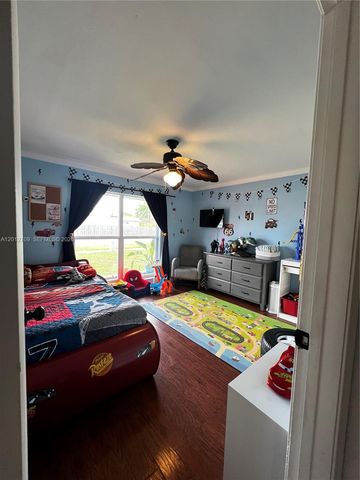 8350 NW 27th Pl, Sunrise, FL 33322