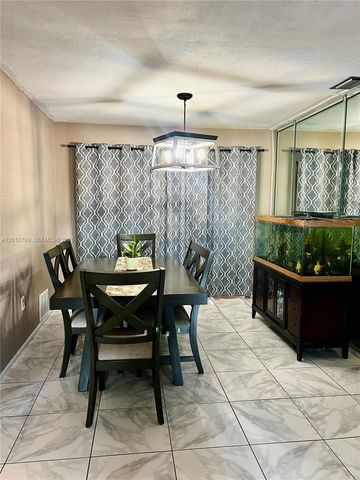 8350 NW 27th Pl, Sunrise, FL 33322