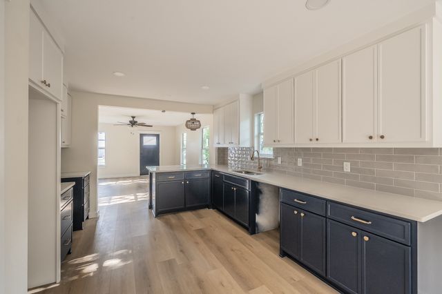 5608 Birchman Avenue, Fort Worth, TX 76107