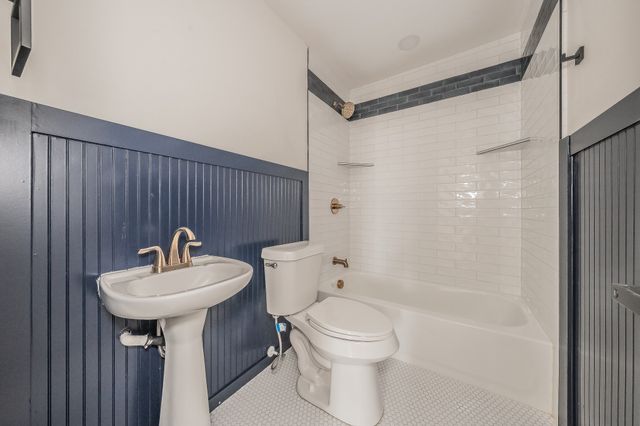 5608 Birchman Avenue, Fort Worth, TX 76107