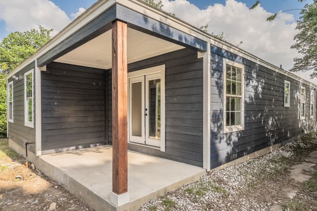 5608 Birchman Avenue, Fort Worth, TX 76107