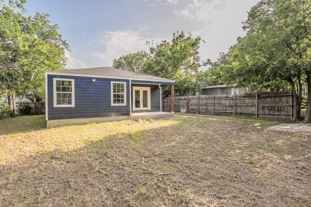 5608 Birchman Avenue, Fort Worth, TX 76107