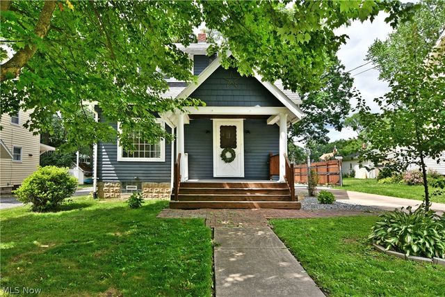 1735 Edgewood Street NE, Warren, OH 44483