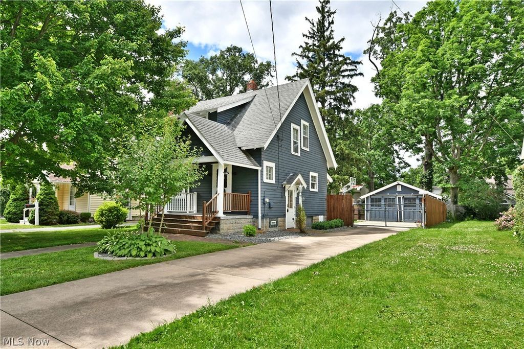 1735 Edgewood Street NE, Warren, OH 44483