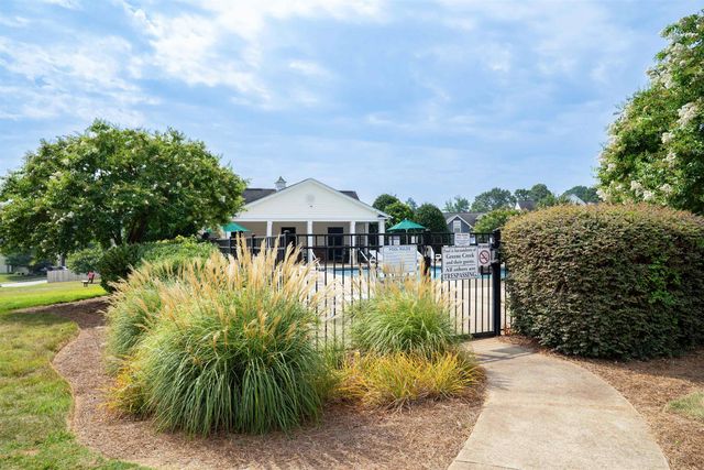 555 Clairidge Drive, Spartanburg, SC 29316