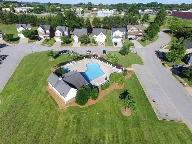 555 Clairidge Drive, Spartanburg, SC 29316